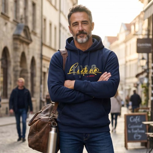 Tamsiai mėlynas džemperis su gobtuvu „Lietuva 1009 – ir dabar“ (unisex)