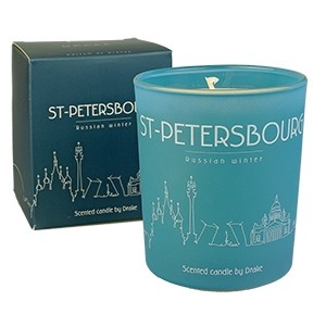 Natūralaus vaško aromatinė žvakė “Rusijos žiema - ST PETERSBOURG“ 75 val.