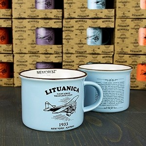 Mažas mėlynos spalvos suvenyrinis puodelis Lituanica su skrydžio istorija 150ml