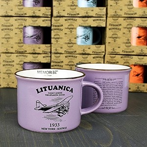 Mažas violetinės spalvos suvenyrinis puodelis Lituanica su skrydžio istorija 150ml