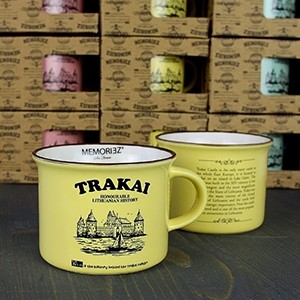 Mažas gelsvos spalvos suvenyrinis puodelis Trakų salos pilis su istorija 150ml