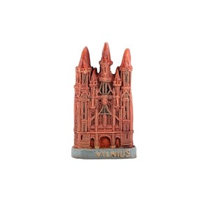 Rankų darbo keramikinis magnetas Onos bažnyčia