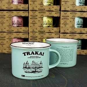Mažas mėtų spalvos suvenyrinis puodelis Trakų salos pilis su istorija 150ml